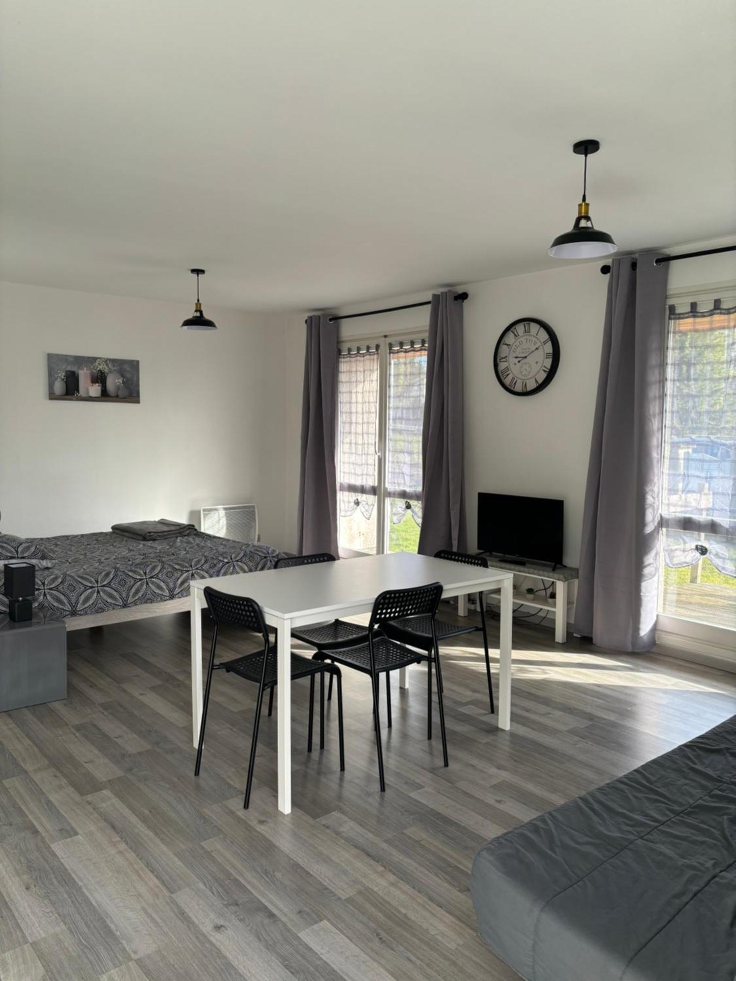 Studio Albert Avec Terrasse A Proximite De เมซ์ ภายนอก รูปภาพ